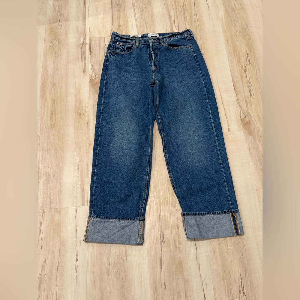 Relaxed Fit Denim Jeans for women. Like New